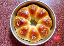 Flower Bread Recipe Illustration 15