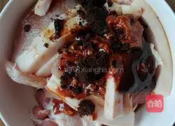 Stamped Pork with Vermicelli (New Year Flavor) ) Illustration of the practice 1