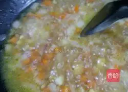 Illustration of how to make curry chicken rice 9 