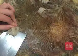 Illustration of how to make raw Australian lobsters 10