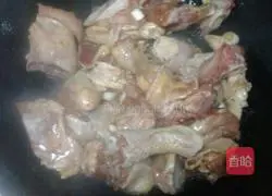 Illustration of how to make braised chicken nuggets in sauce 7