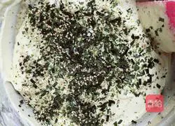 Illustration of how to make meat floss and seaweed muffin cake 11