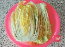 Illustration of how to make authentic Northeastern pickles and spicy cabbage 4