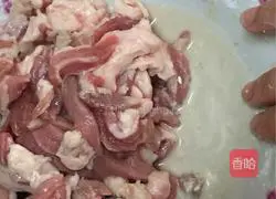 Illustration of making shredded pork in sauce 2