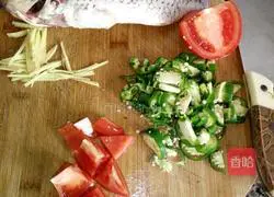 Illustration of how to make spicy and sour fish 1