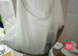 Illustration of how to make crucian carp, cabbage and tofu soup 2