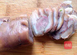 Illustration of making elbow rolls with secret sauce 11