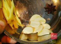 Illustration of braised chicken wings 7