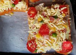 Illustration of how to make toast pizza 8