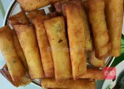 Illustration of home-style shrimp spring rolls 3