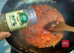 Illustration of how to make diced chicken pizza sauce 6