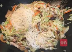 Taiwanese fried rice noodles Illustration of how to do it 3