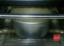 Illustration of making local egg chiffon cake 17