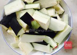 Fish-flavored eggplant (Chongqing flavor) recipe Illustration 1