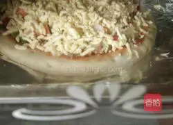 Illustration of how to make delicious homemade pizza 5