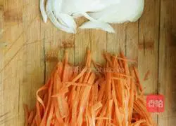 Illustration of making homemade kimchi 3