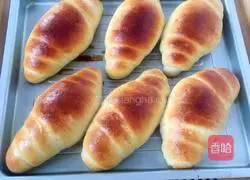 Illustration of making butter rolls 17