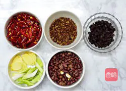 Illustration of how to make spicy chicken nuggets 1