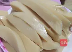 Illustration of how to make Yunnan yellow powder 1