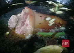 Illustration of how to make the elbows in secret sauce 13