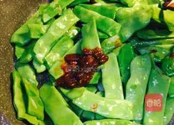 Illustration of braised lentils in sauce 10