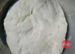 Illustration of how to make frying pan pizza 3