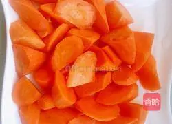 Illustration of how to make sweet and sour lotus root cubes 2