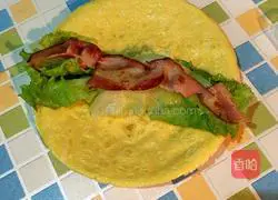 How to make bacon, lettuce and egg rolls Illustration 10
