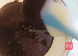 Chocolate Ancient Grass Cake Recipe Illustration 9