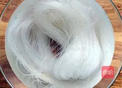 Illustration of how to make golden garlic vermicelli and baby vegetables 2