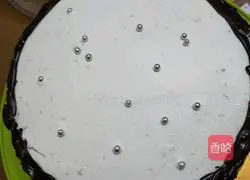 Birthday cake recipe illustration 7