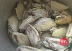 Illustration of braised chicken wings 3