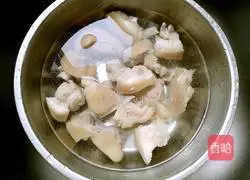 Illustration of how to make rock sugar elbow 5