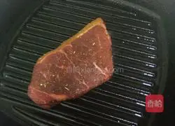 Illustration of how to make sirloin steak 4