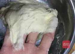 Illustration of how to make meat floss bread 4