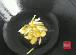 Illustration of how to make cola-braised chicken shanks 8