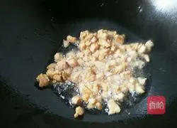 Illustration of how to make assorted fried diced pork 6