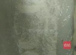 Illustration of how to make donkey roll with coconut paste 8