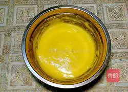 Illustration of how to make chiffon cake 3