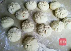 Illustration of how to make fried buns 11