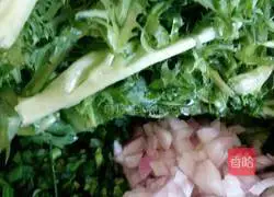 Illustration of how to scald the noodles 2