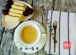Illustration of how to make authentic Hong Kong-style ice milk tea 5
