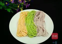 Illustration of how to make colorful vegetable noodles 11