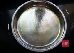 Illustration of how to make homemade cold skin 4