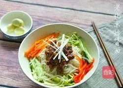 Old Beijing Fried Sauce Illustration of making noodles 8