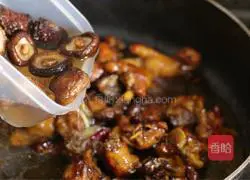 Illustration of how to make braised chicken nuggets 7