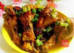 Illustration of how to make braised chicken legs with tea tree mushrooms 12