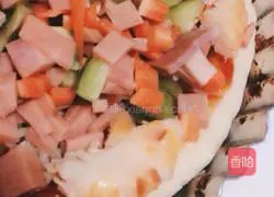 Bacon, ham and shrimp pizza (simple version) recipe 6