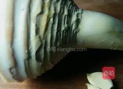 Illustration of braised spring bamboo shoots in oil 1