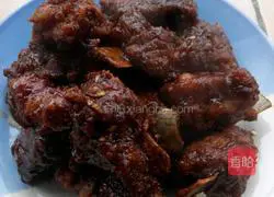 Illustration of how to make drunken pork ribs 5